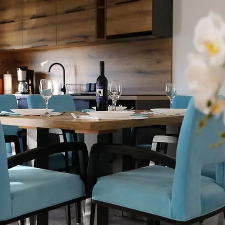 Апартаменти Tereza With Free Parking Задар