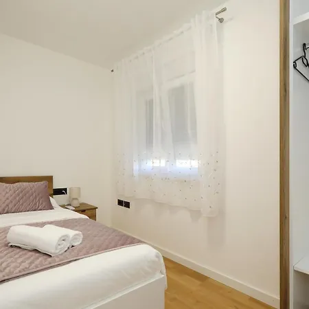 Daire Tereza With Free Parking *