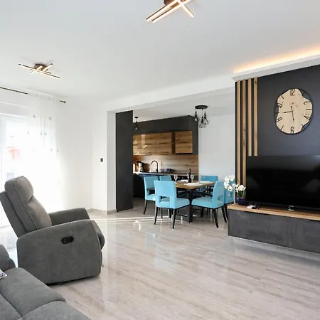 Tereza With Free Parking Daire