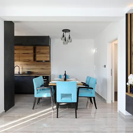 Tereza With Free Parking * زادار